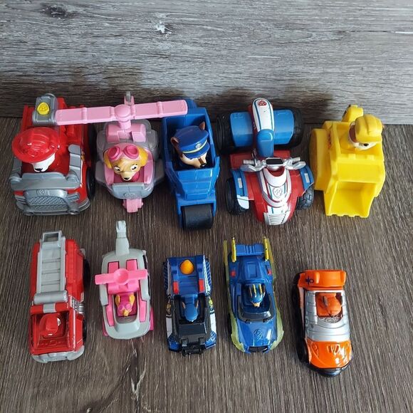 Paw Patrol Colorful Rescue Vehicle Collection - Picture 2 of 4